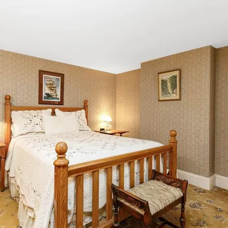 Briarstone Inn Unit 4