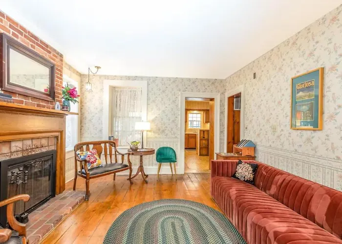 Apartment Briarstone Unit 4 *
