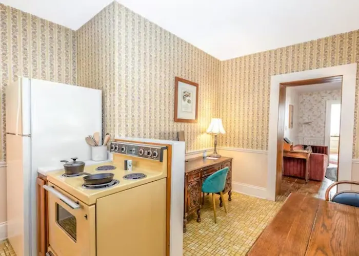 Briarstone Unit 4 Apartment Galena
