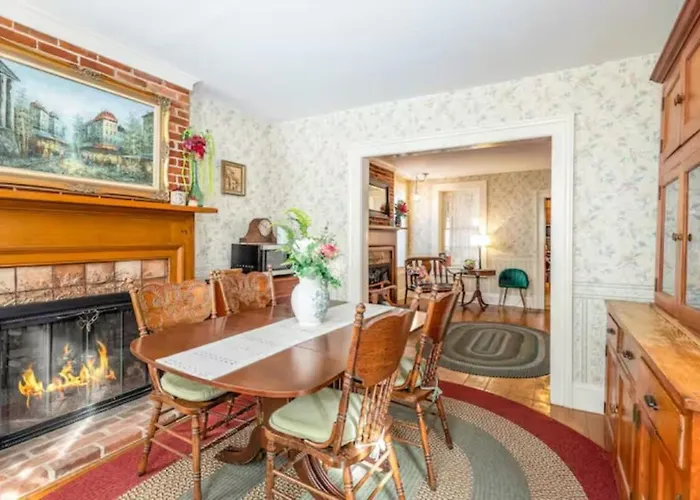 Briarstone Unit 4 Apartment Galena